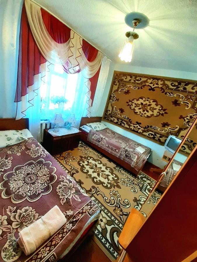Guesthouse Kishimzhan Talas ภายนอก รูปภาพ