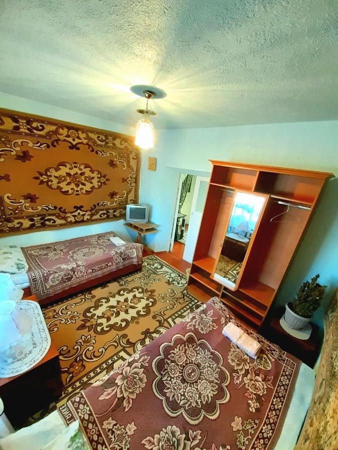 Guesthouse Kishimzhan Talas ภายนอก รูปภาพ