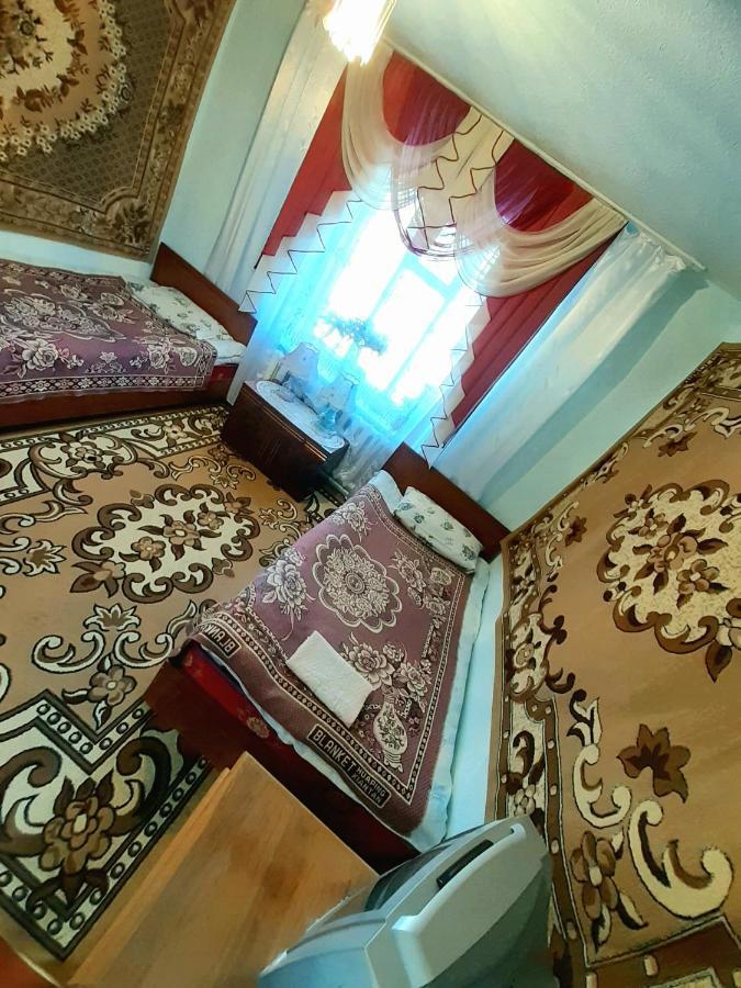 Guesthouse Kishimzhan Talas ภายนอก รูปภาพ